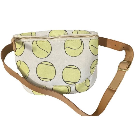 NWT'S Clare V Tennis Balls Belt Bag Neutral Color Sold Out! - Picture 5 of 7